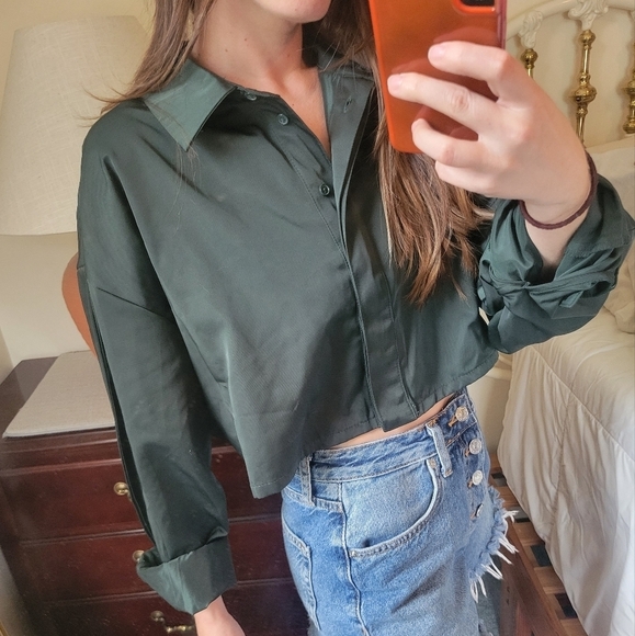 Forever 21 | faux satin long sleeve crop - Picture 1 of 5